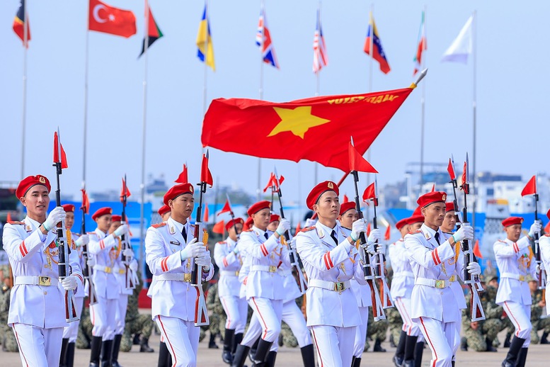 Những hình ảnh ấn tượng tại Triển lãm Quốc phòng Quốc tế Việt Nam 2024- Ảnh 3. Những hình ảnh ấn tượng tại Triển lãm Quốc phòng Quốc tế Việt Nam 2024- Ảnh 3.