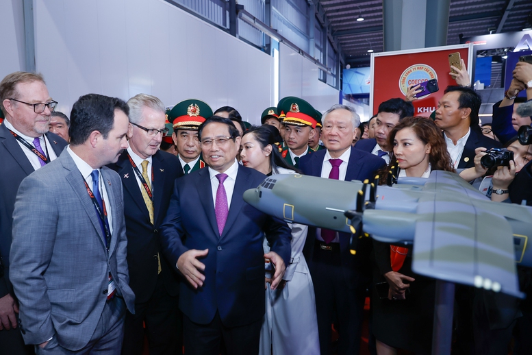 Những hình ảnh ấn tượng tại Triển lãm Quốc phòng Quốc tế Việt Nam 2024- Ảnh 16. Những hình ảnh ấn tượng tại Triển lãm Quốc phòng Quốc tế Việt Nam 2024- Ảnh 16.