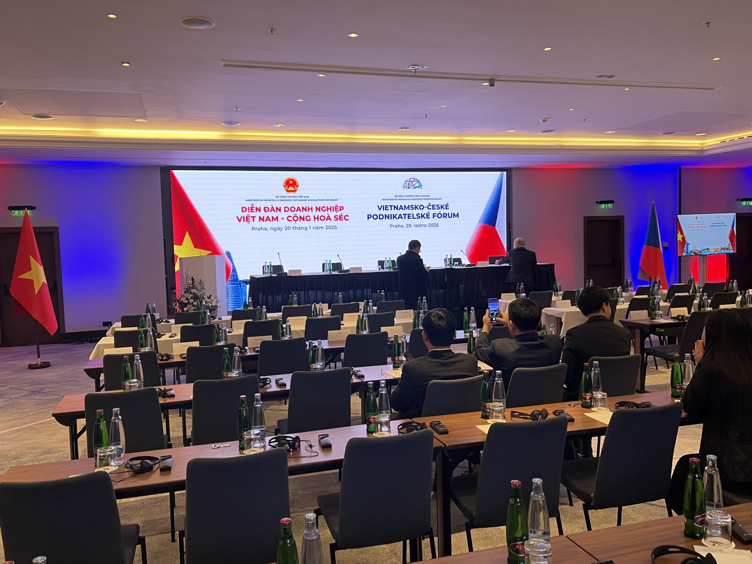 Vietnam-Czech Business Forum: posílení obchodních vztahů mezi Vietnamem a Českou republikou